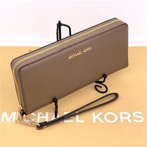 Michael Kors Large Continental Wallet Wristlet Dusk